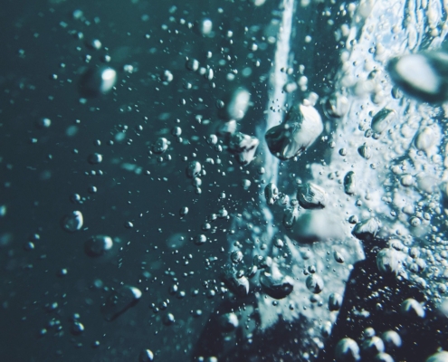 Sprudelndes Wasser